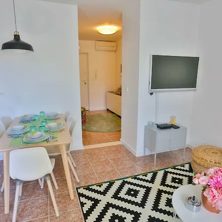 Viktorija 아파트 *